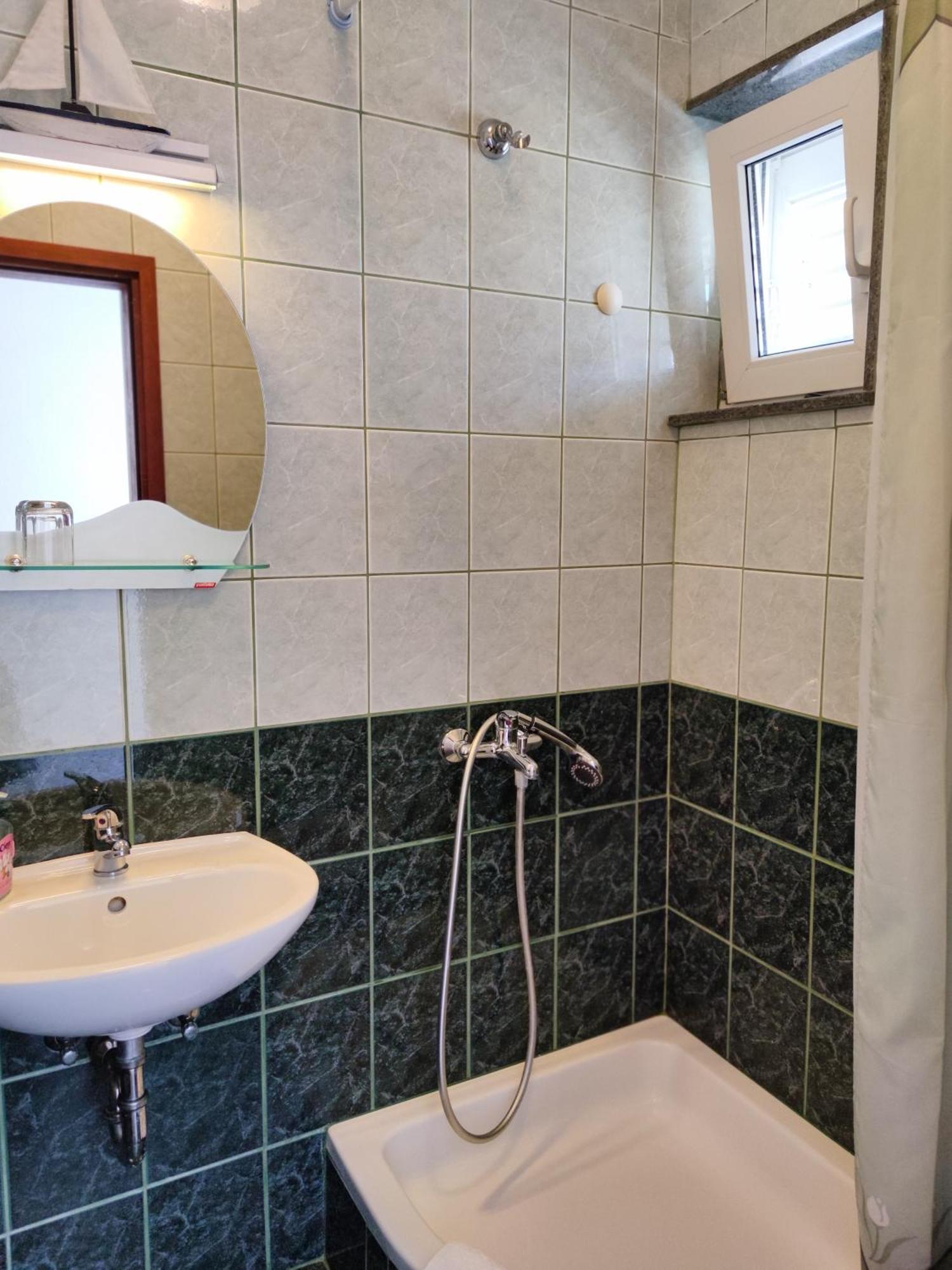 Apartments And Rooms Marica Makarska Phòng bức ảnh